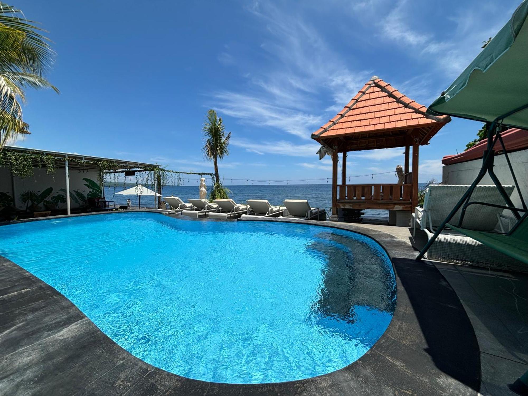 Bahari Beach Amed Luaran gambar