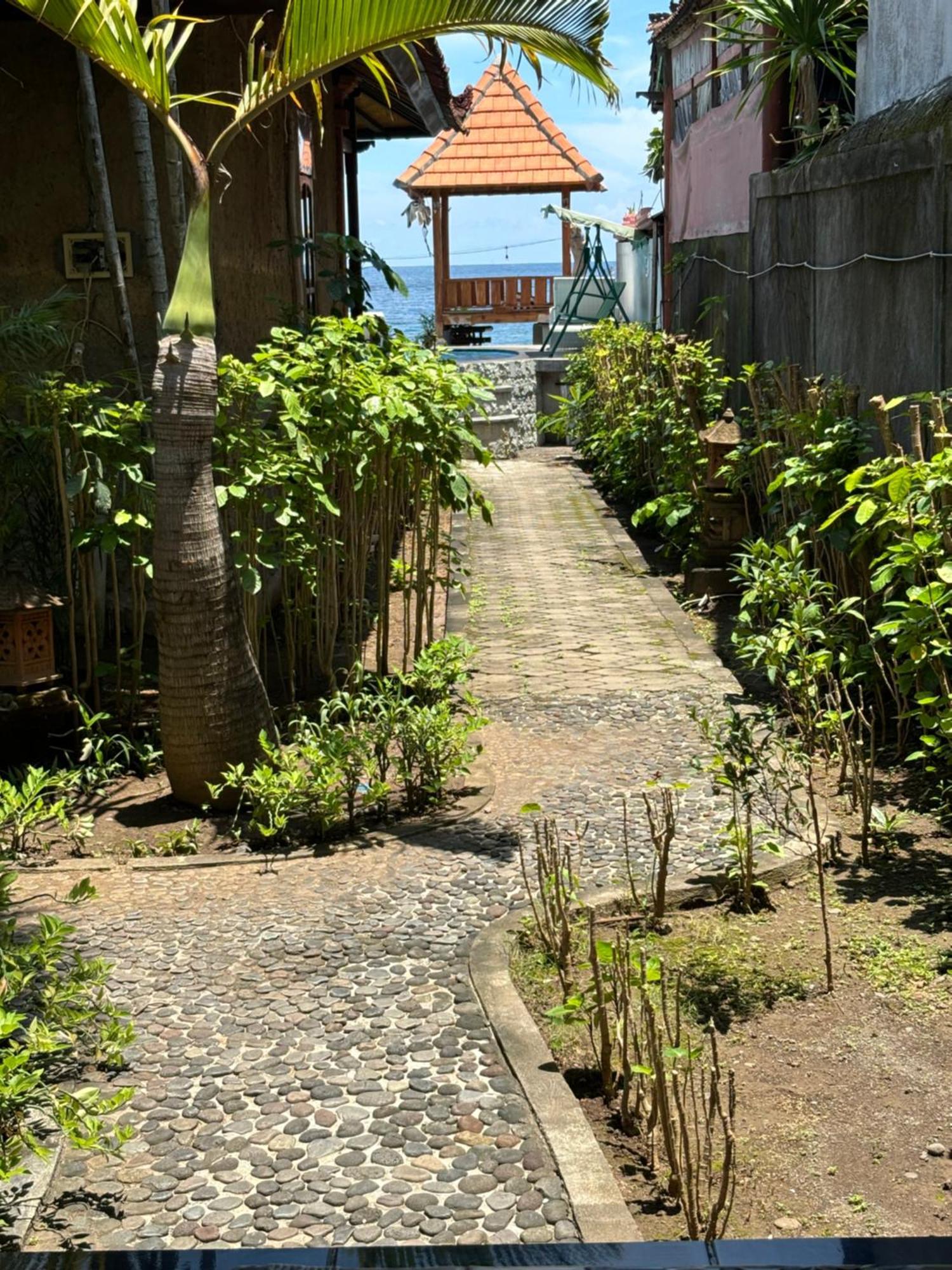 Bahari Beach Amed Luaran gambar