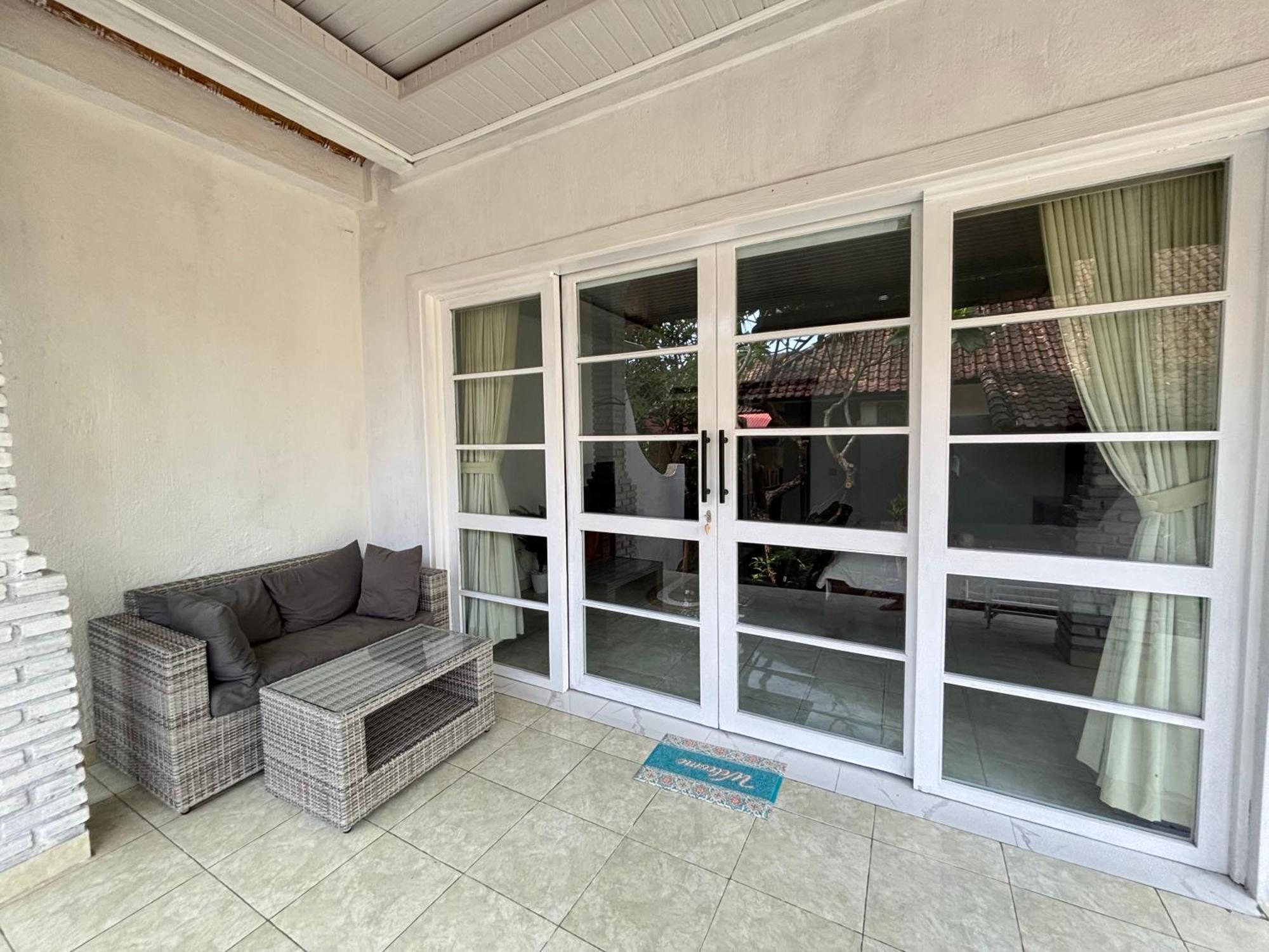 Bahari Beach Amed Luaran gambar